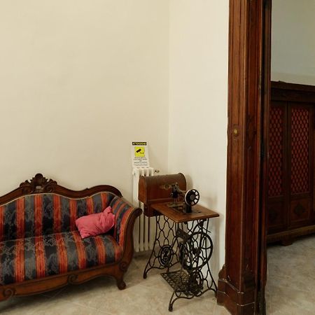 La Casa Di Nonna Teresa Bed & Breakfast Napoli Bagian luar foto