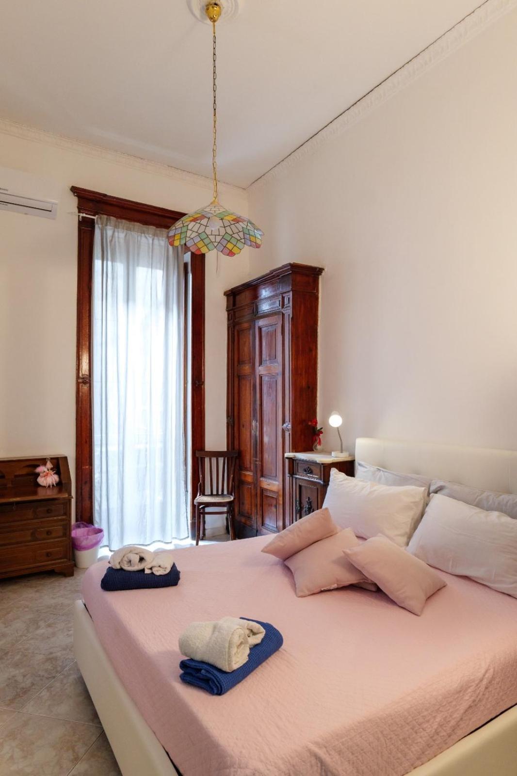 La Casa Di Nonna Teresa Bed & Breakfast Napoli Bagian luar foto