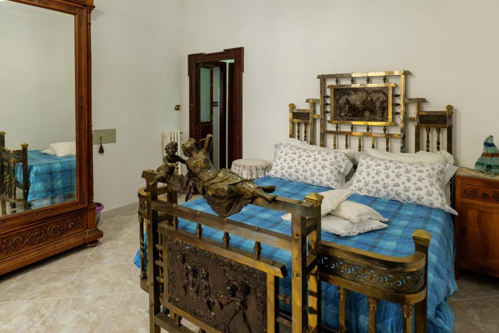 La Casa Di Nonna Teresa Bed & Breakfast Napoli Bagian luar foto